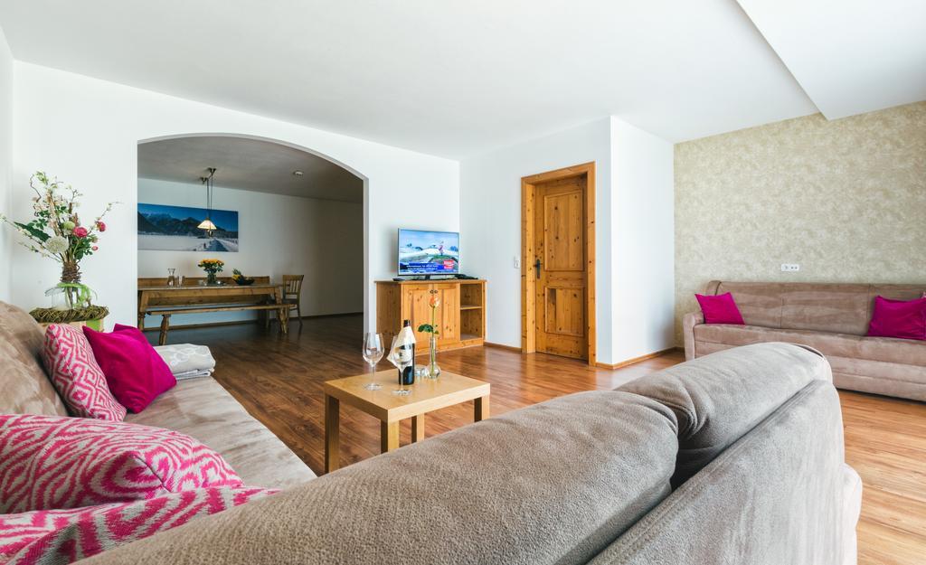 Apparthotel Alpenchalet Нойкирхен-ам-Гросфенедигер Экстерьер фото