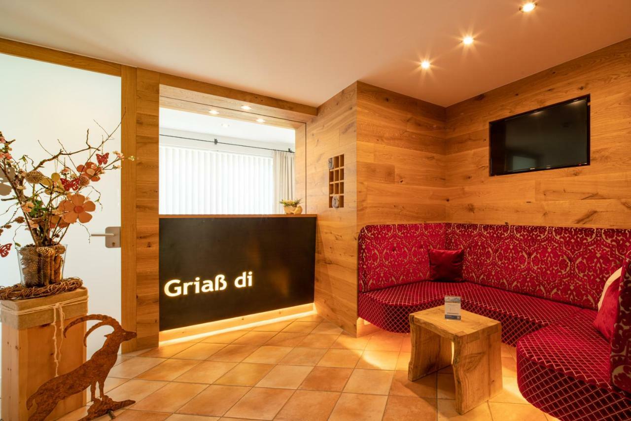 Apparthotel Alpenchalet Нойкирхен-ам-Гросфенедигер Экстерьер фото